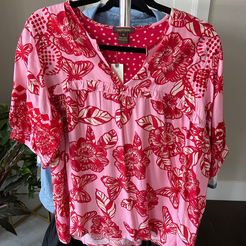 NWT Anthropologie Pink & Red Butterfly Top with Embroidery. Size Medium.